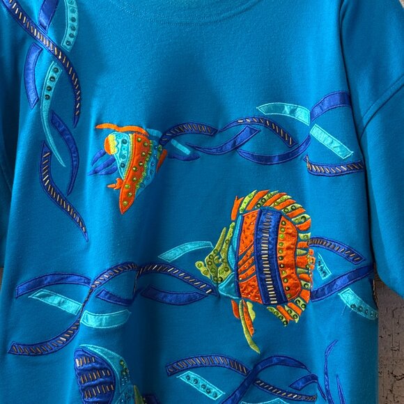Victoria Harbour Vintage XL Blue T-Shirt Embroidered Sequin Fish Ocean Tropical - Picture 2 of 9